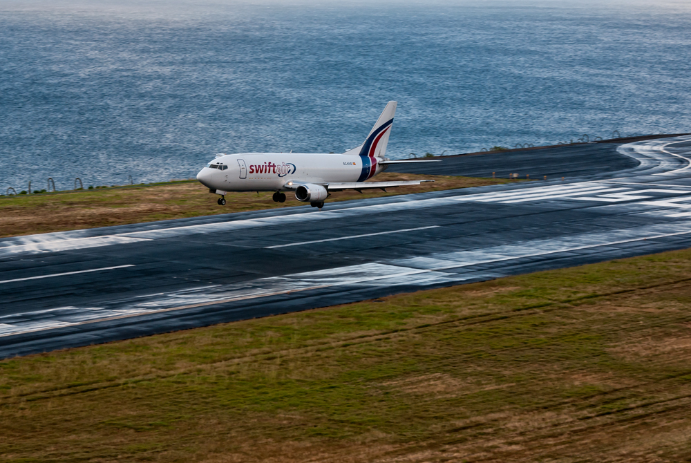 111_Santa Catarina - Aeroporto da Madeira.jpg